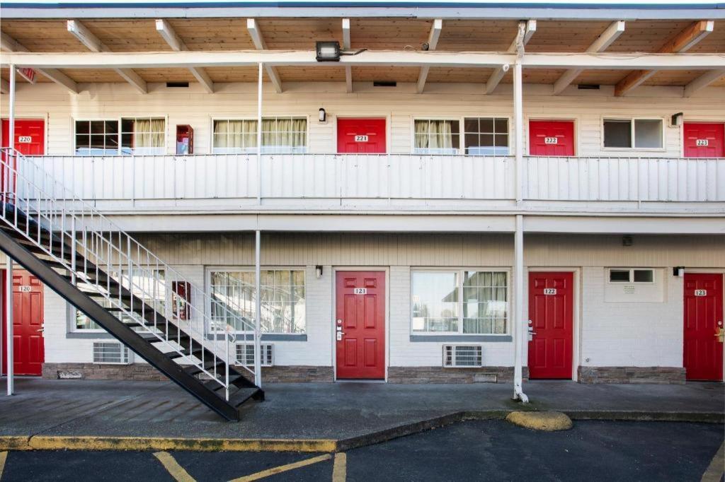 Oyo Hotel Kalama מראה חיצוני תמונה