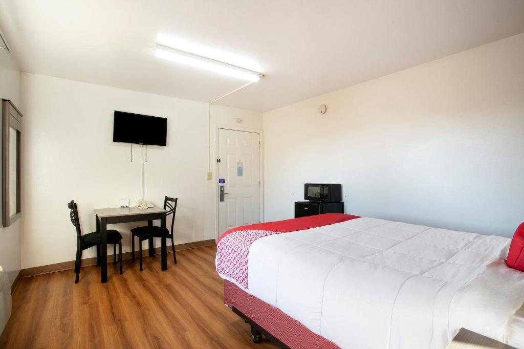 Oyo Hotel Kalama מראה חיצוני תמונה
