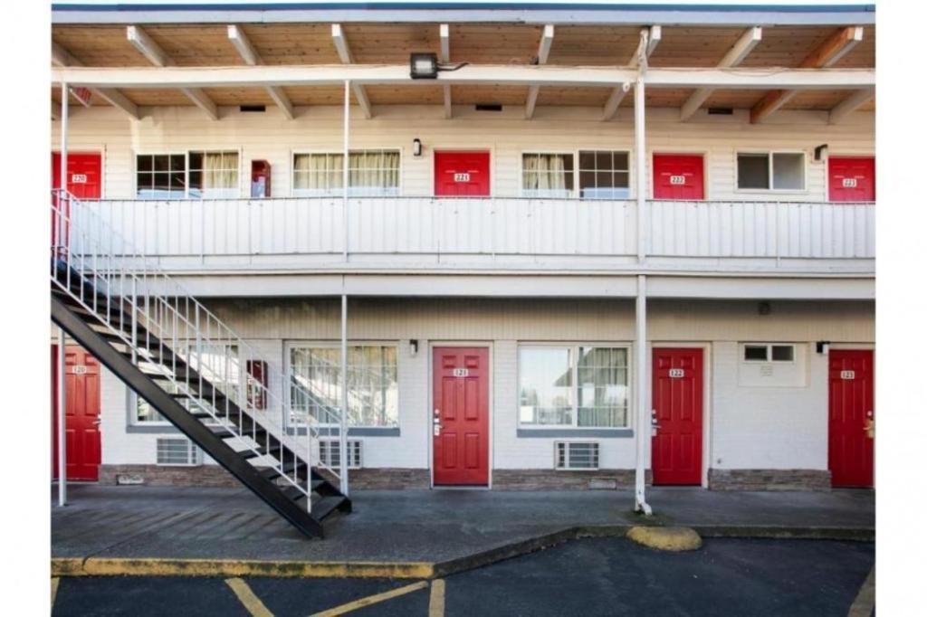 Oyo Hotel Kalama מראה חיצוני תמונה