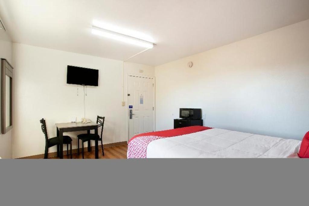Oyo Hotel Kalama מראה חיצוני תמונה