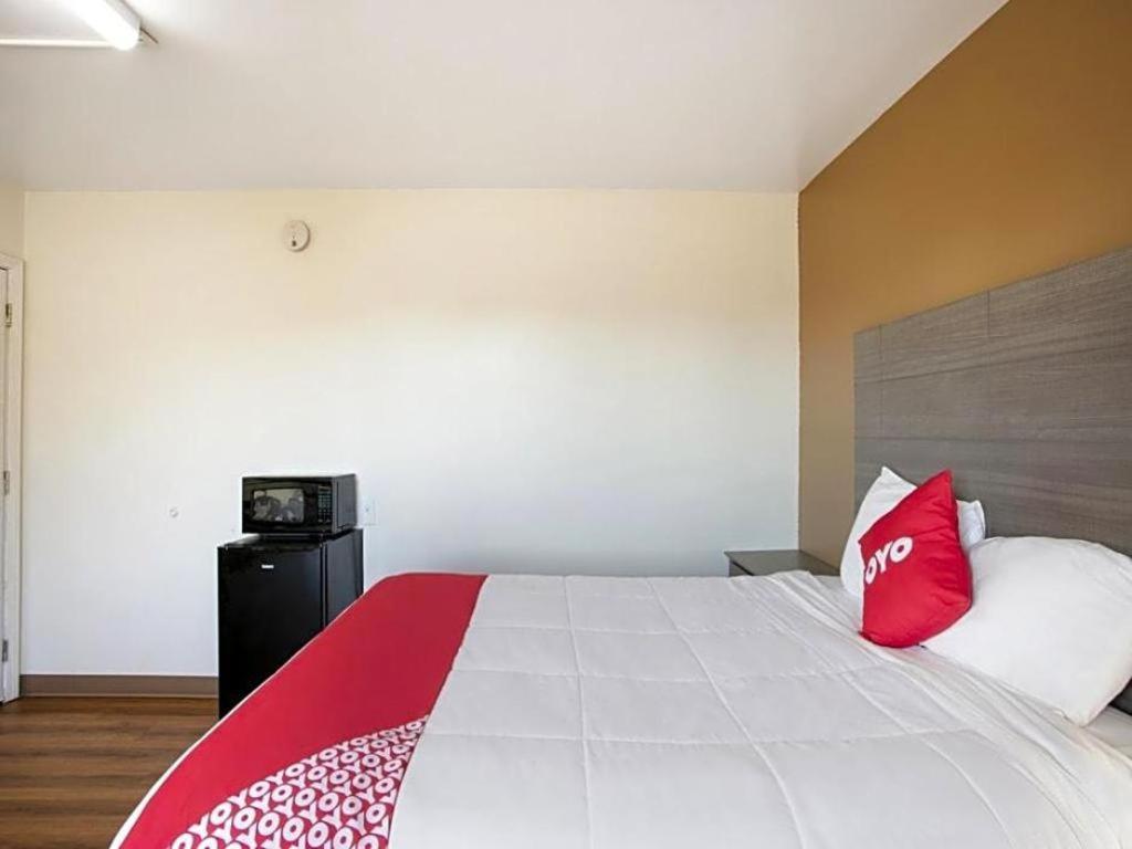 Oyo Hotel Kalama מראה חיצוני תמונה
